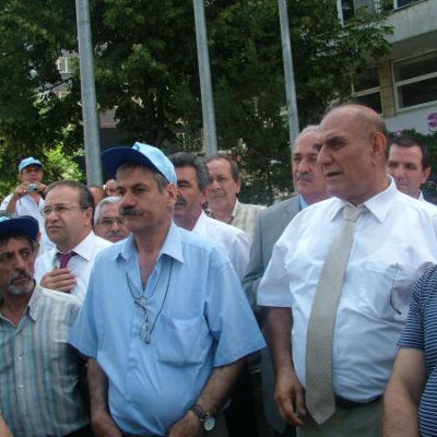 Arkas Holding işten çıkardığı işçileri derhal geri almalıdır