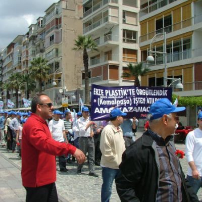 İzmir'de 1 Mayıs kutlandı