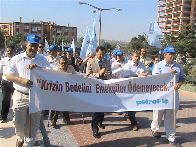 Bir saat süreyle çalışmama hakkımızı kullandık