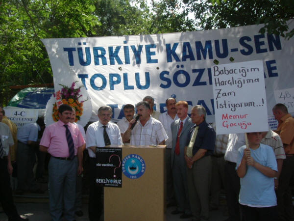 Kamu çalışanlarının mücadelesine destek