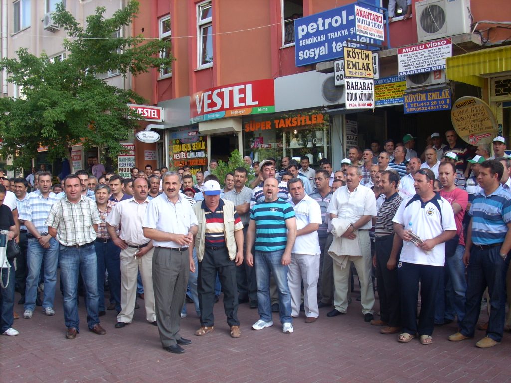 1 saatlik uyarı eylemi