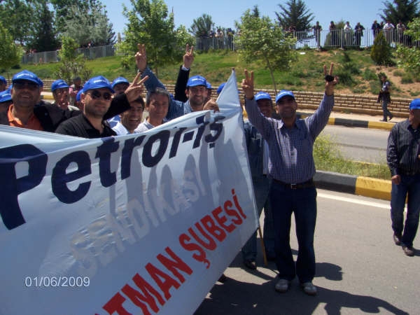 Batman'da 1 Mayıs'a yüzlerce emekçi katıldı
