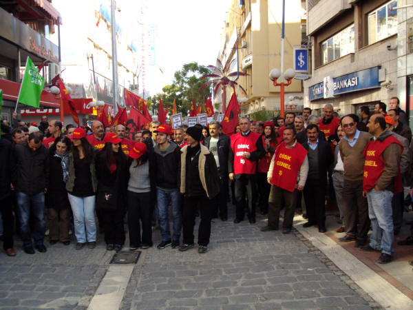 Mersin,de iş bırakma eylemi