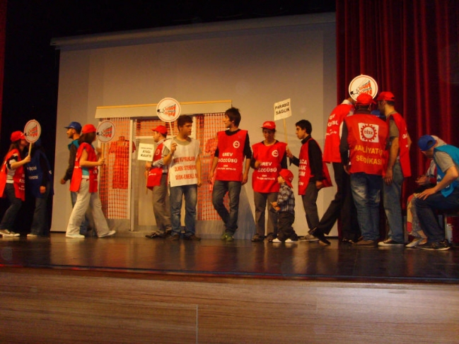 Bericap direnişçileri 'Nereye Payidar'ı izledi