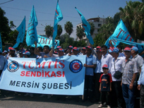 TÜMTİS’ten liman işçilerine destek