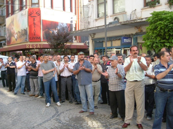 Kitlesel basın açıklaması eylemi