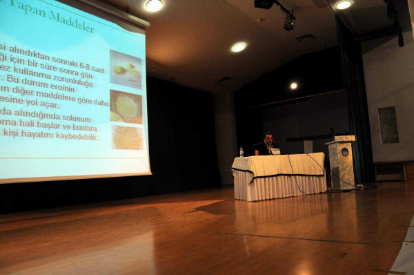 Aliağa şubemizde uyuşturucu bağımlılığına karşı panel