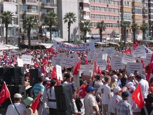 İzmir Gündoğdu’da Hükümeti uyardık