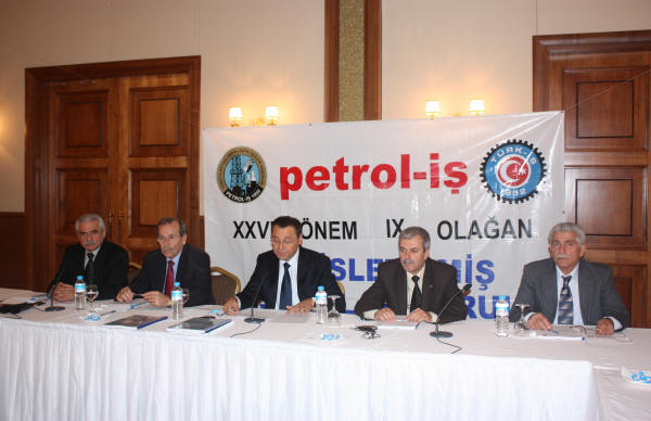 Yeni bir Anayasa derhal hazırlanmalıdır