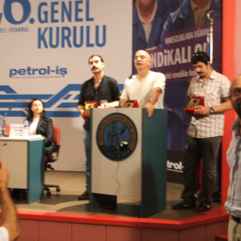 Petrol-İş'ten üyelerine anlamlı armağan