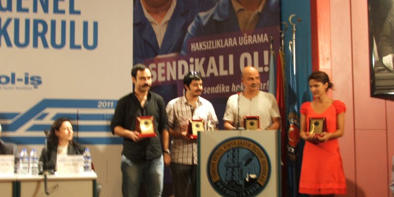 Petrol-İş'ten üyelerine anlamlı armağan