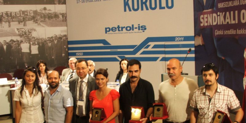 Petrol-İş'ten üyelerine anlamlı armağan