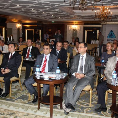 Hedef sektörde belgeli çalışan nitelikli işgücü yaratmak