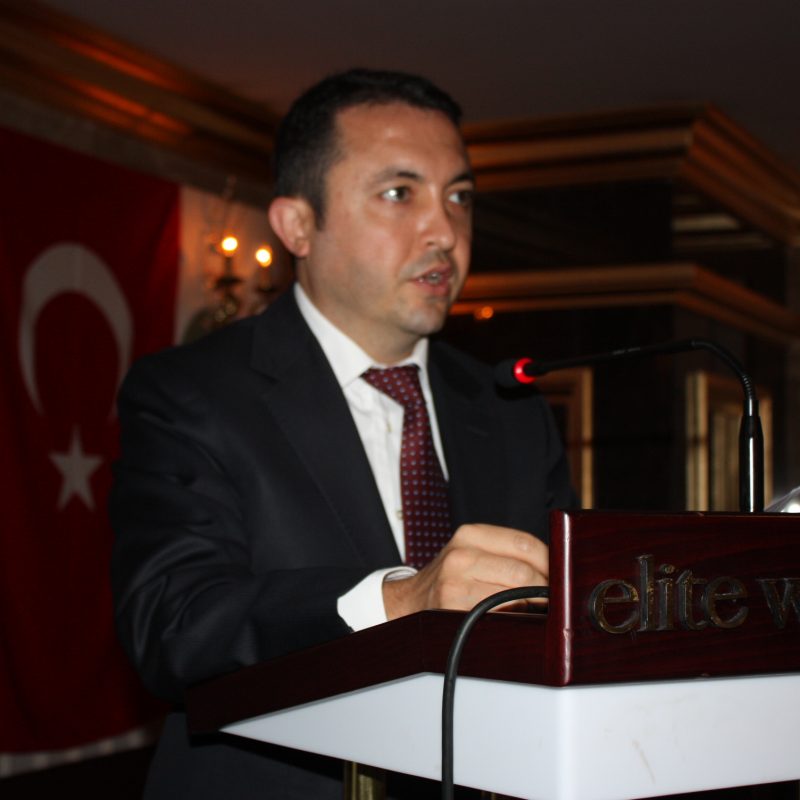 Hedef sektörde belgeli çalışan nitelikli işgücü yaratmak