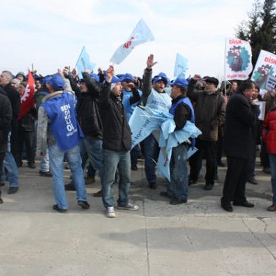 Polyplex Europa işverenine ve Torba Yasa'ya karşı eylem
