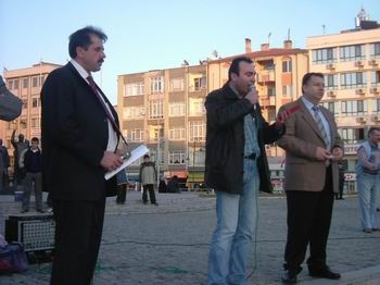 Sosyal güvenlik yasasına karşı yapılan basın açıklaması fotoğrafları