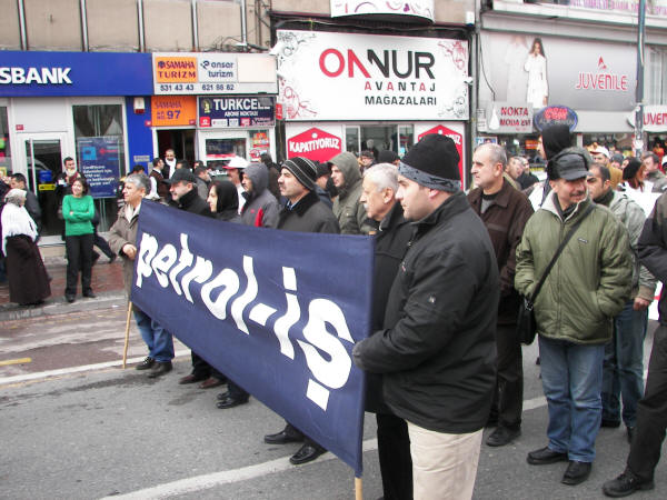 Tekel işçilerinin mücadelesine örgütlü işyerlerimizden destek