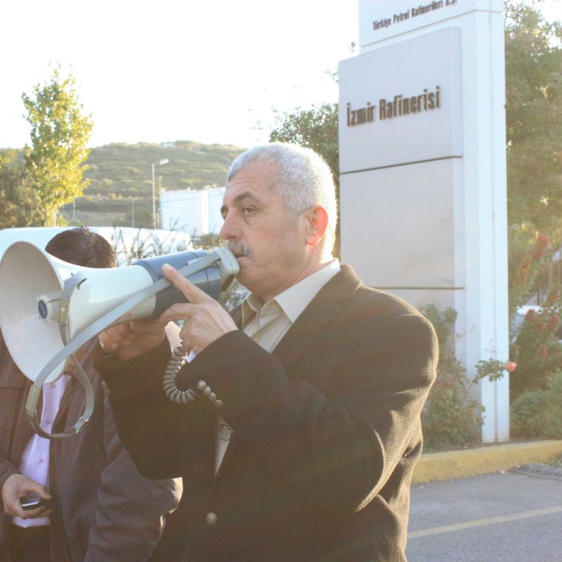 Aliağa'da işçiler 1 saat iş bıraktı