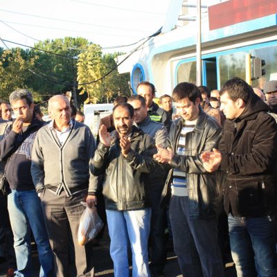 Aliağa'da işçiler 1 saat iş bıraktı