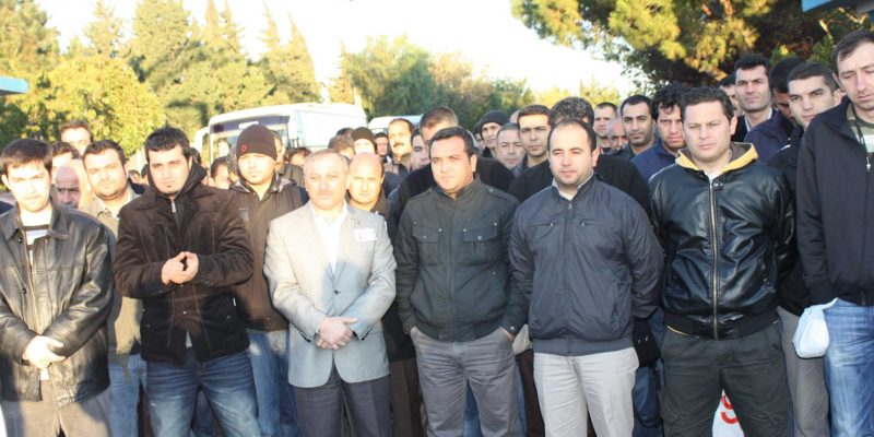 Aliağa'da işçiler 1 saat iş bıraktı