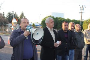 Aliağa’da işçiler 1 saat iş bıraktı
