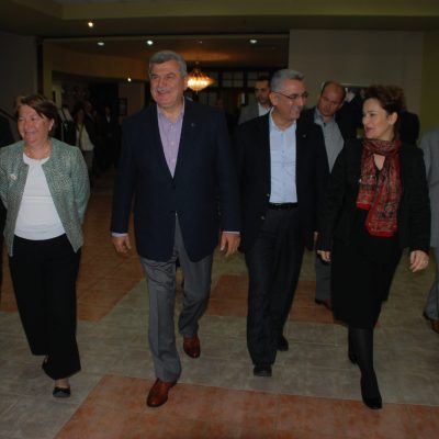 Kadın ve erkeğin sorumlulukları dengelenmeli