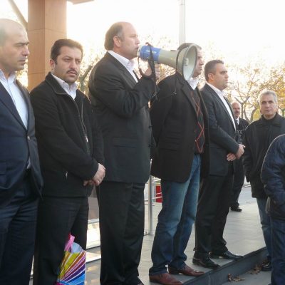 Rafineri işçileri 1 saat iş bıraktı