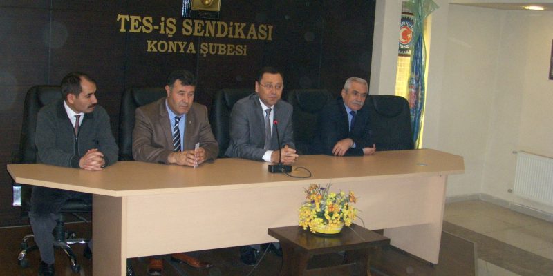 Konya Pakpen işçileri Petrol-İş'te örgütlendi