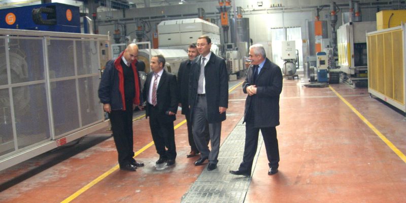 Konya Pakpen işçileri Petrol-İş'te örgütlendi