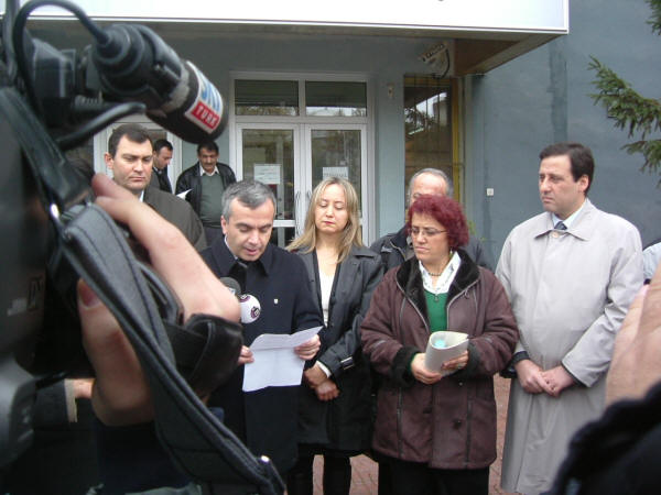 'Halkın Haber Alma Özgürlüğüne Engel'