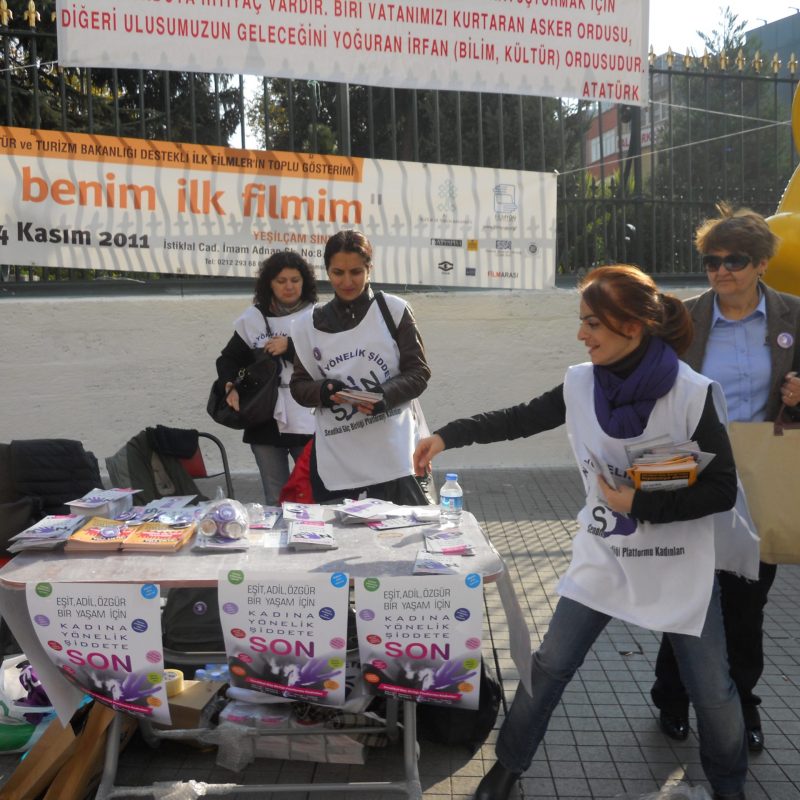 Kadına yönelik şiddete son