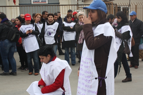Kampana Deri'de ‘Kadına Yönelik Şiddete Son’ dedi