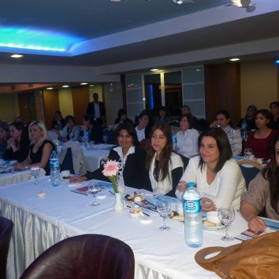 Kadınlar İşçi Sağlığı ve İş Stresi seminerinde