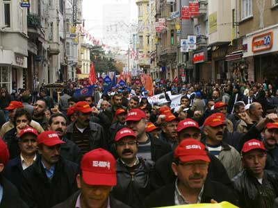 Gürsu: Yeni mevziler kazandıkça kimliğimizi de kazanacağız