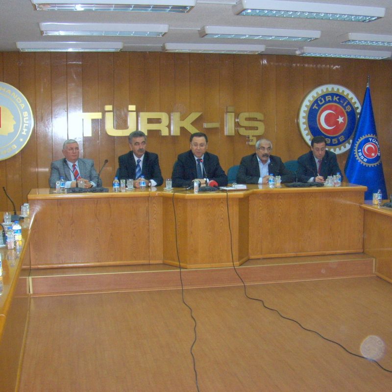 'Türk-İş’i ve işçi sınıfını ayağa kaldıracağız'