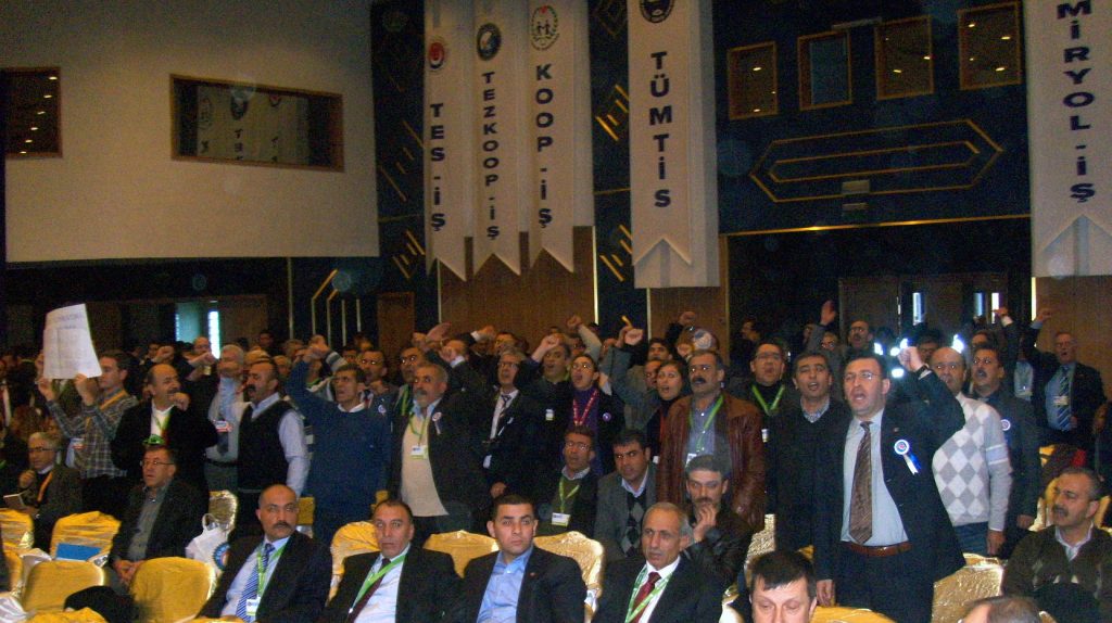 Gözler Ankara'da yapılan 21. Olağan Genel Kurul'da