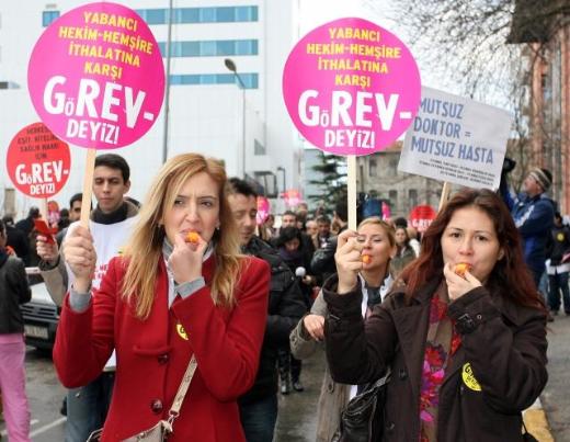 Bu işyerinde grev var