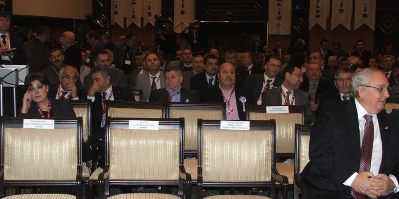 Gözler Ankara'da yapılan 21. Olağan Genel Kurul'da