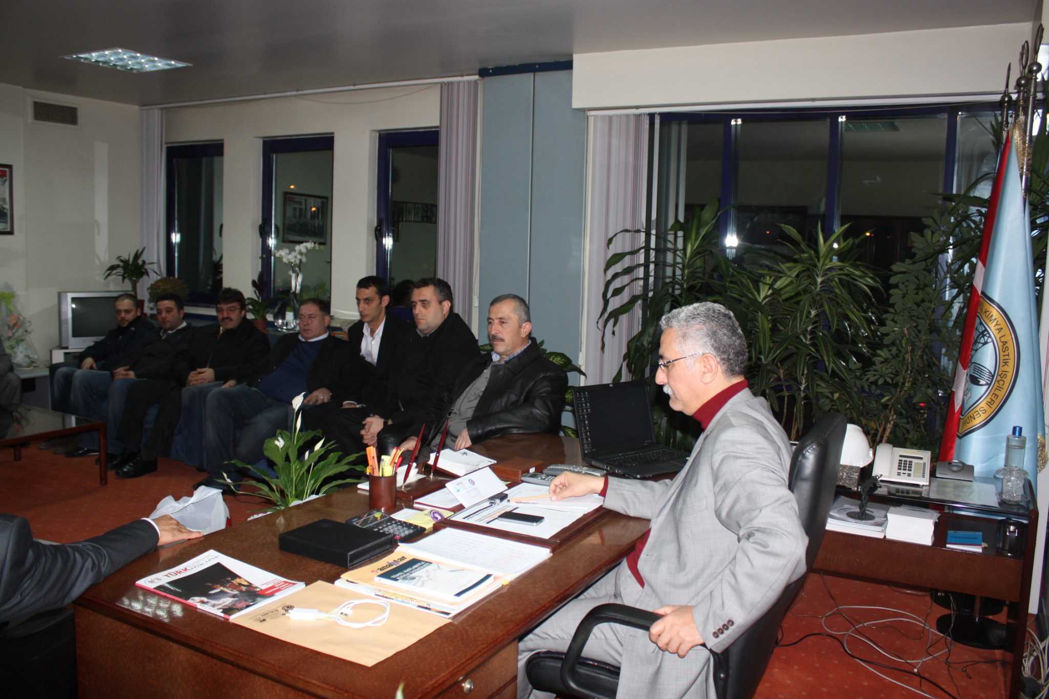 İzmit Rafinerisi işçilerinden Genel Sekreterimizi ziyaret