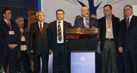 Türk-İş’te genel başkan Kumlu