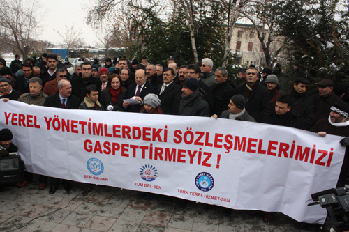 Üç sendika hakları için bir arada