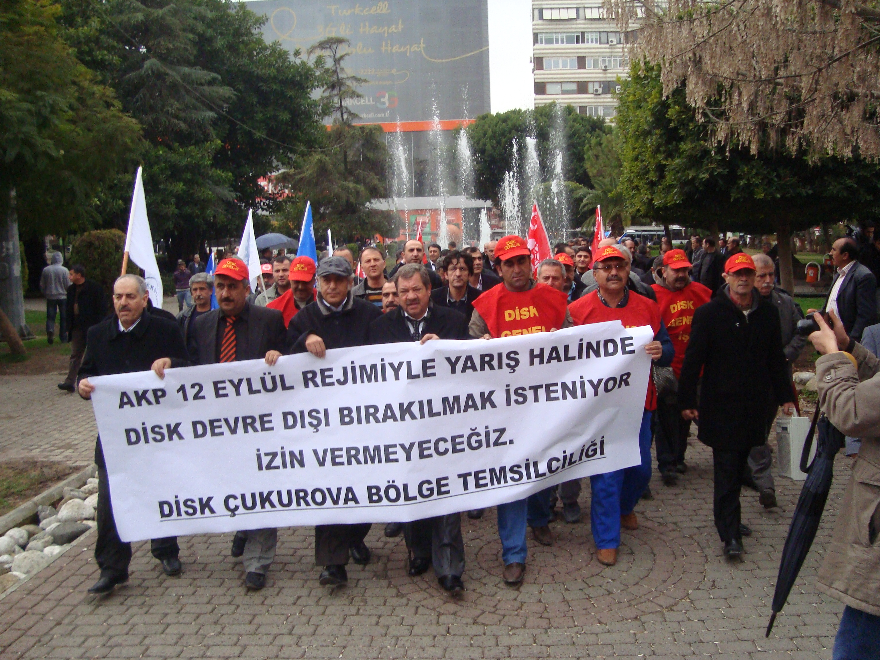 Adana şubemizden protesto eylemine destek