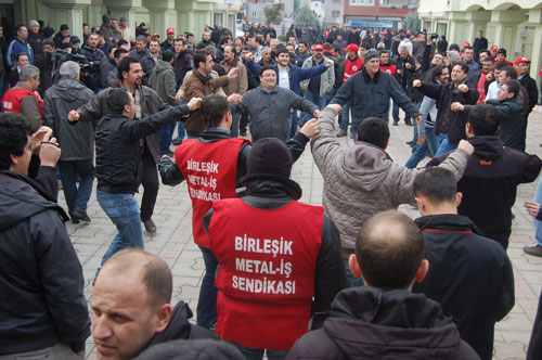 Bosch işçisi Birleşik Metal’e kitlesel olarak üye olmaya başladı