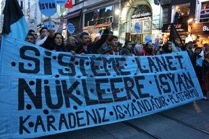 Çernobil Faciası'nın 26. yılında nükleer karşıtları sokağa çıkıyor