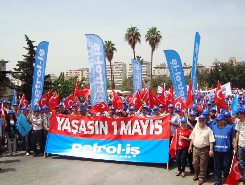 ADANA'DA 1 MAYIS COŞKUSU