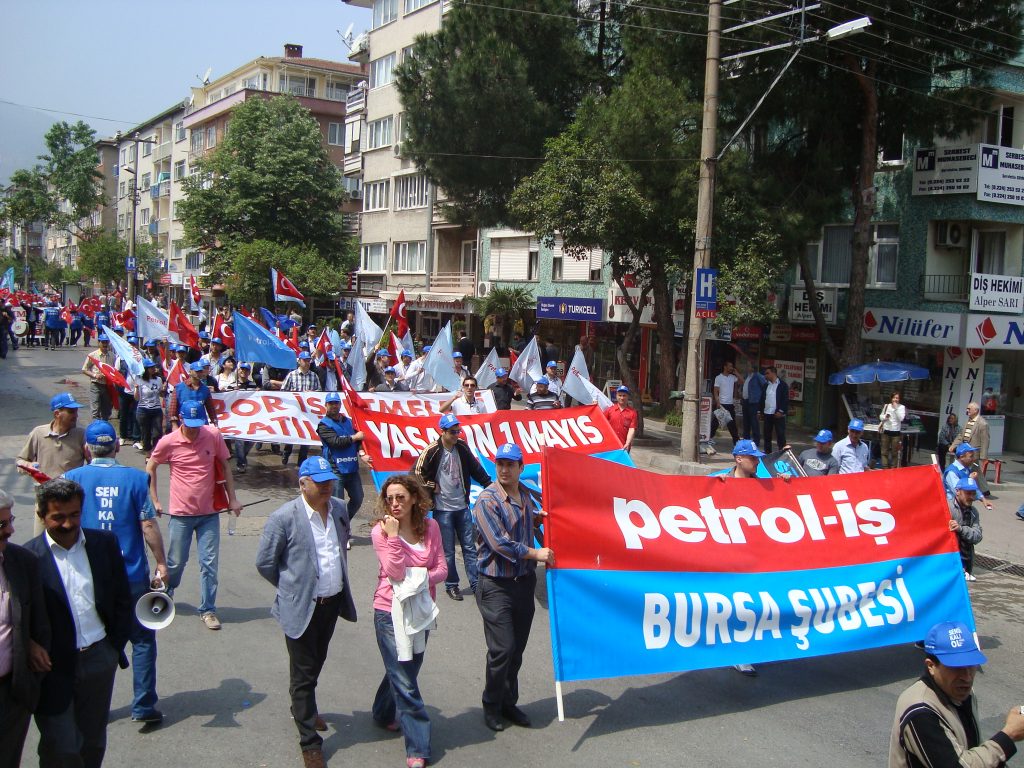 PETROL-İŞ BURSA ŞUBESİ 1 MAYIS ALANINDA...