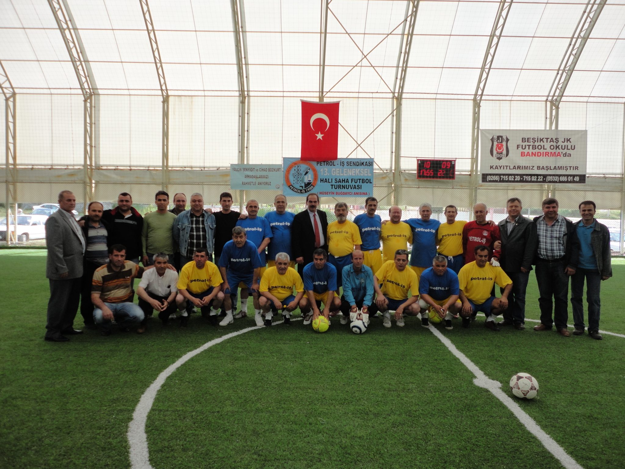 Hüseyin Buğdaycı Halı Saha Turnuvası başladı