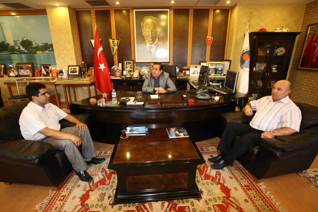 SODA GREVİNE BÜYÜKŞEHİR BELEDİYE BAŞKANI ÖZCAN'DAN DESTEK