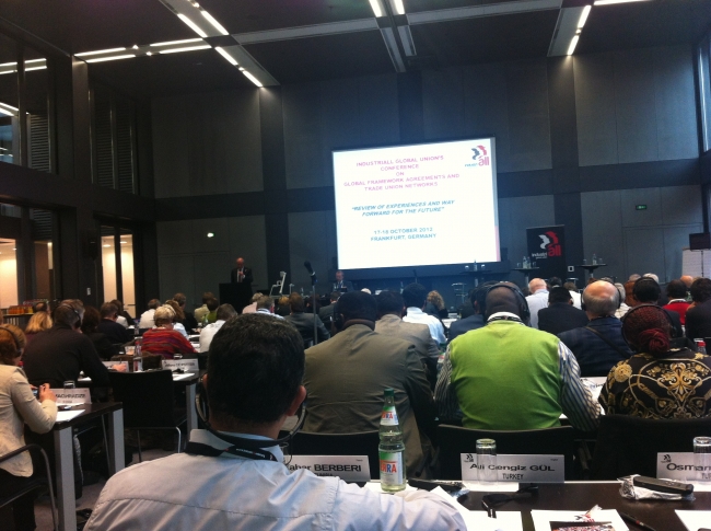 Küresel sermayeye karşı küresel sendika ağları