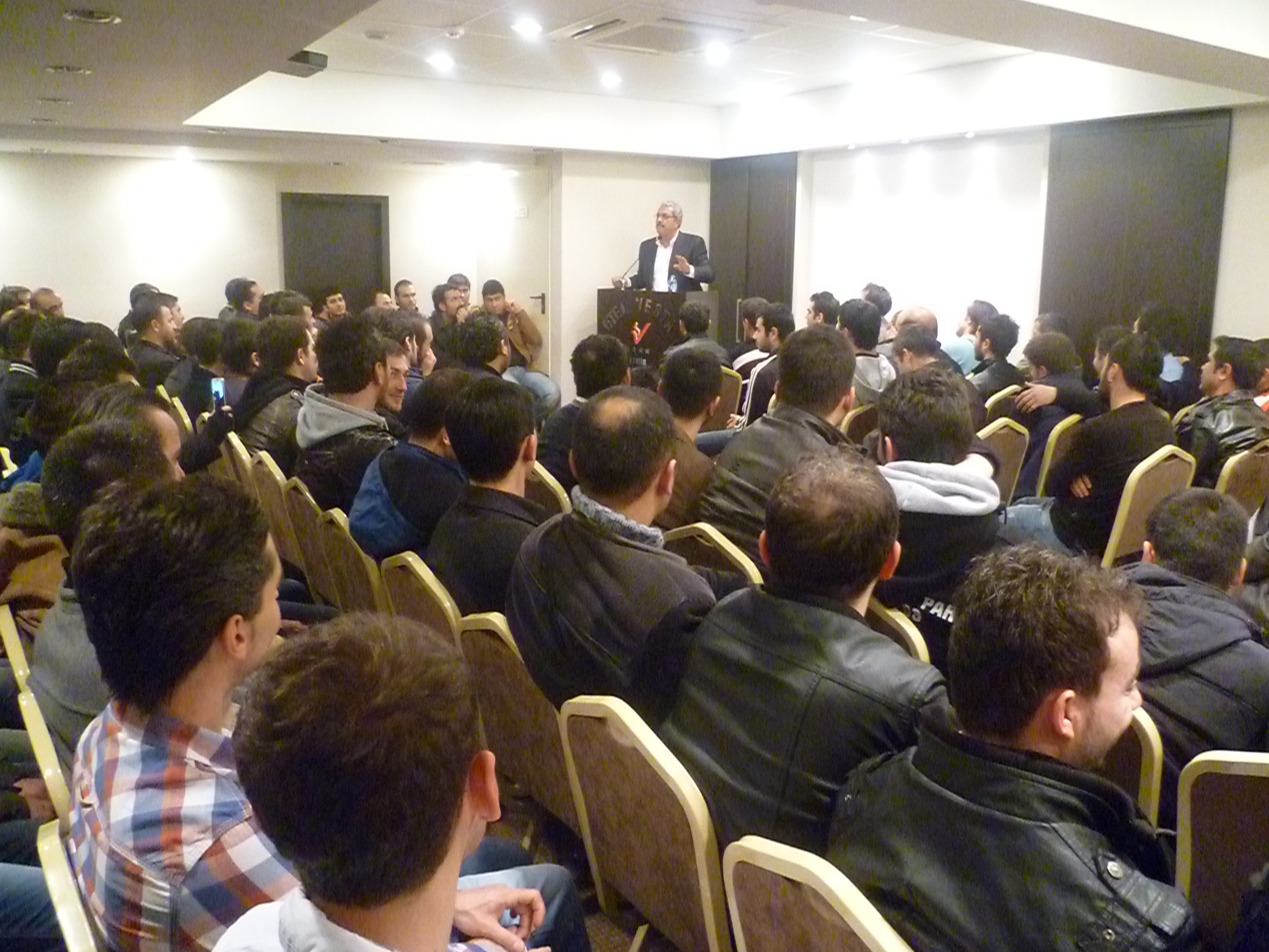 İzmir Şubemizde TPI A.Ş İşyerinde Çalışan Üyelerimize TİS Bilgilendirme Toplantısı